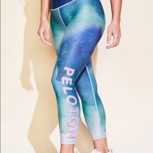 BNWT Peloton Terez Natural Geode Mid-Rise legging